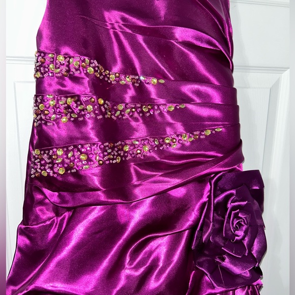 Brand new girl dress - Picture 3 of 4